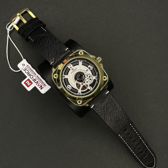 نیوی فورس مردانه موتور ژاپن کد(6500)قاب طلایی صفحه نقره ای بند مشکی