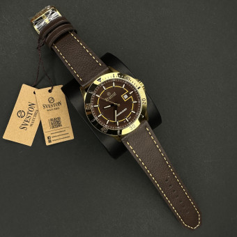 سویستون مردانه کد(6532) قاب طلایی صفحه قهوه ای خط زرد بند قهوه ای