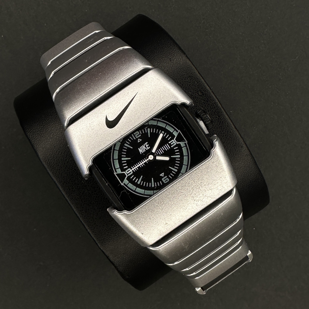 نایکی DLine کد (6540) نقره ای مشکی