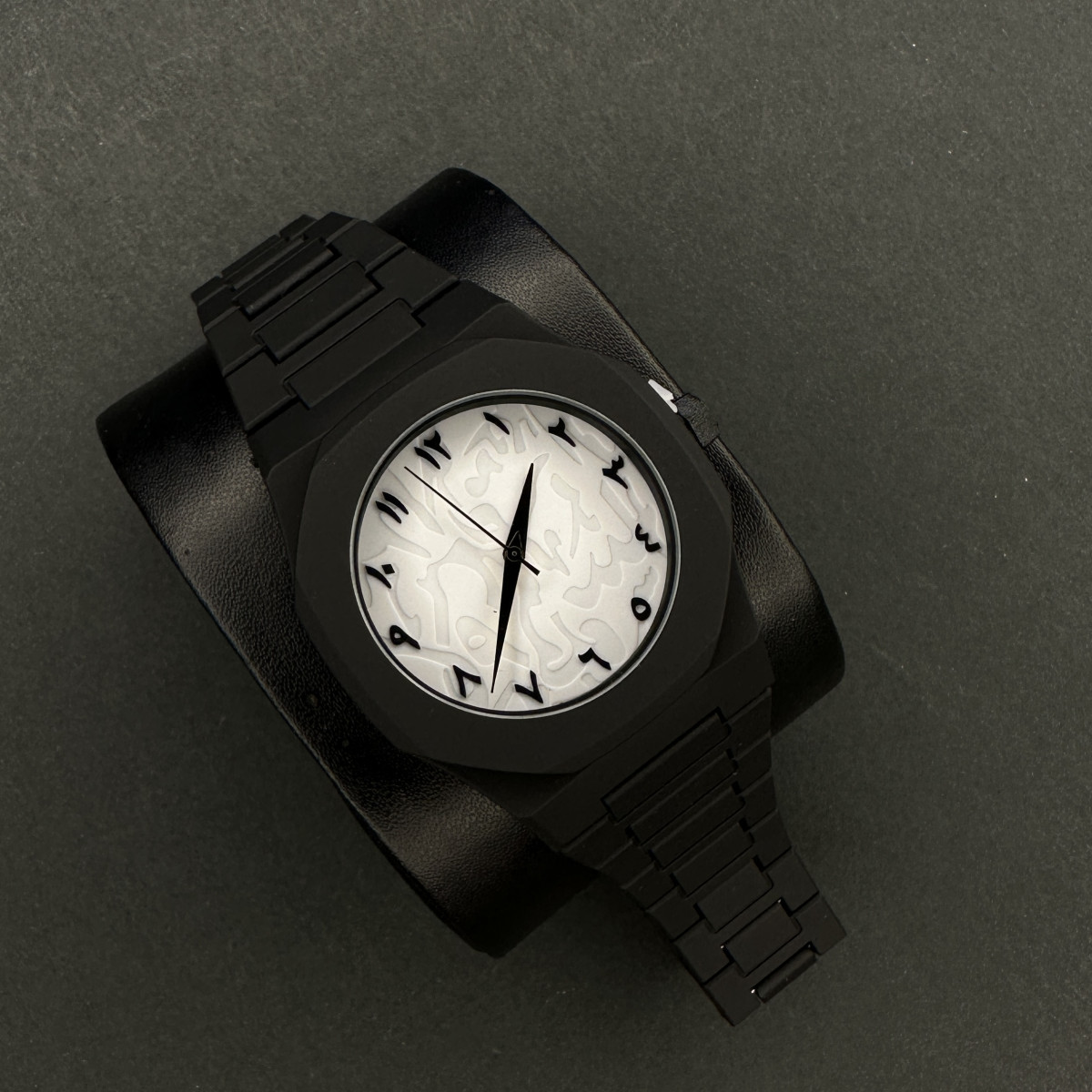 دارک واچ بدون جعبه کد (6472) قاب و بند مشکی صفحه سفید