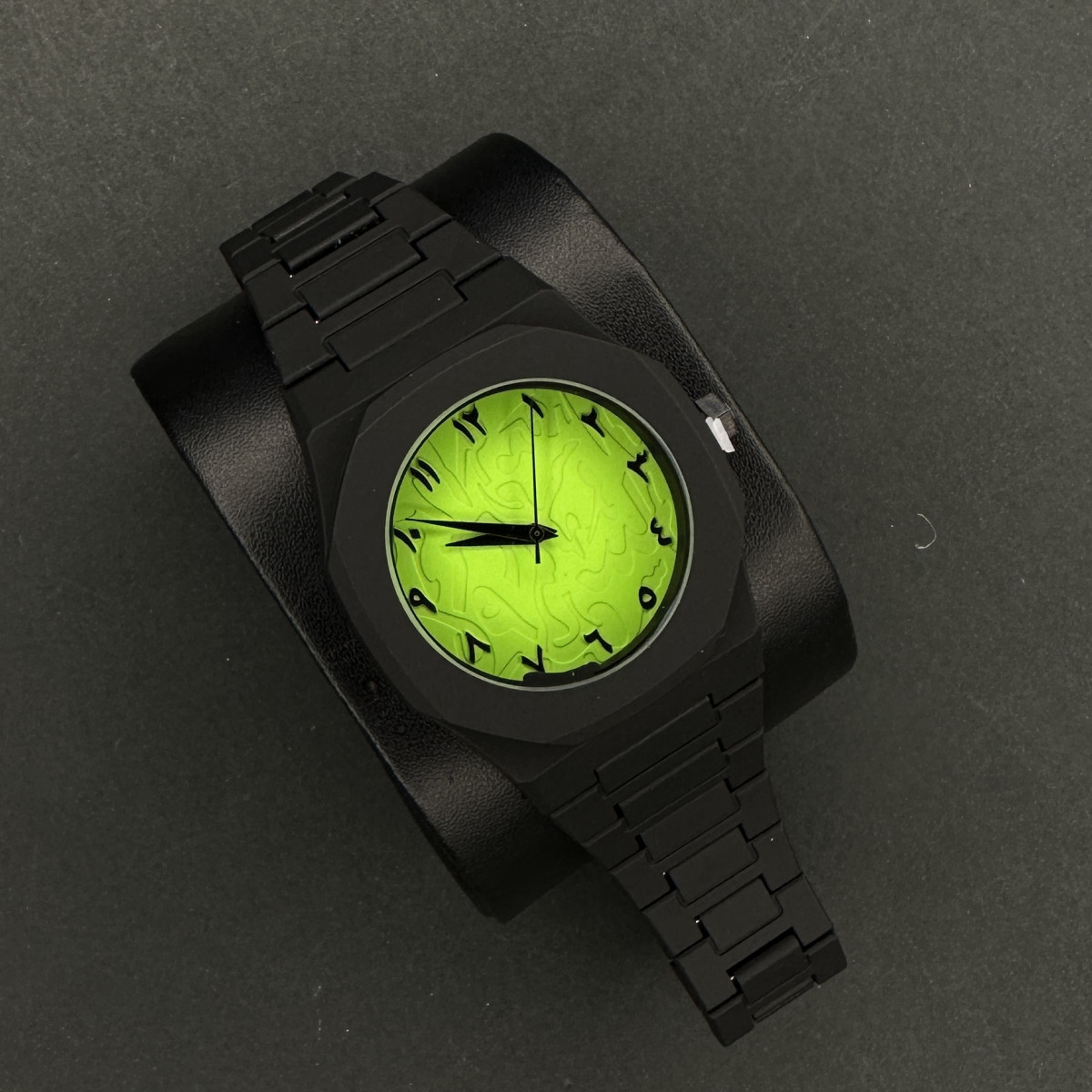 دارک واچ بدون جعبه کد (6487)مشکی صفحه سبز اعداد مشکی