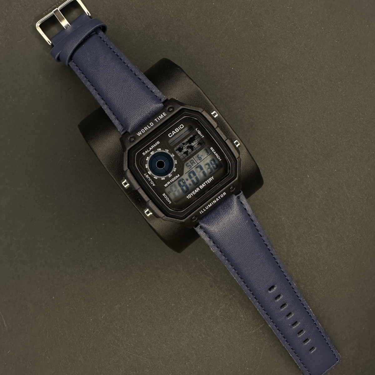 کاسیو جهان نما بند چرمی مردانه کد (6582) قاب مشکی بند سرمه ای