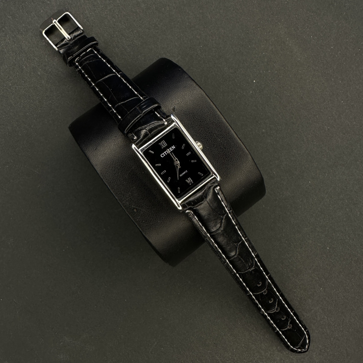 سیتیزن زنانه کد (6590) بند و صفحه مشکی قاب نقره ای