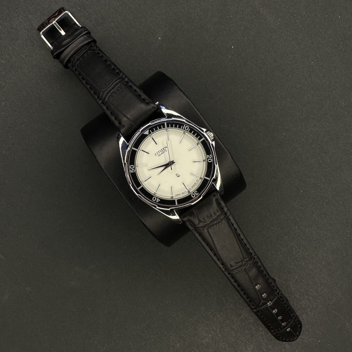 سیتیزن مردانه کد (6595) قاب نقره ای مشکی صفحه سفید بند مشکی