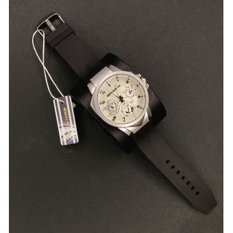 اسپرت مردانه کد (6621) قاب و صفحه نقره ای بند مشکی