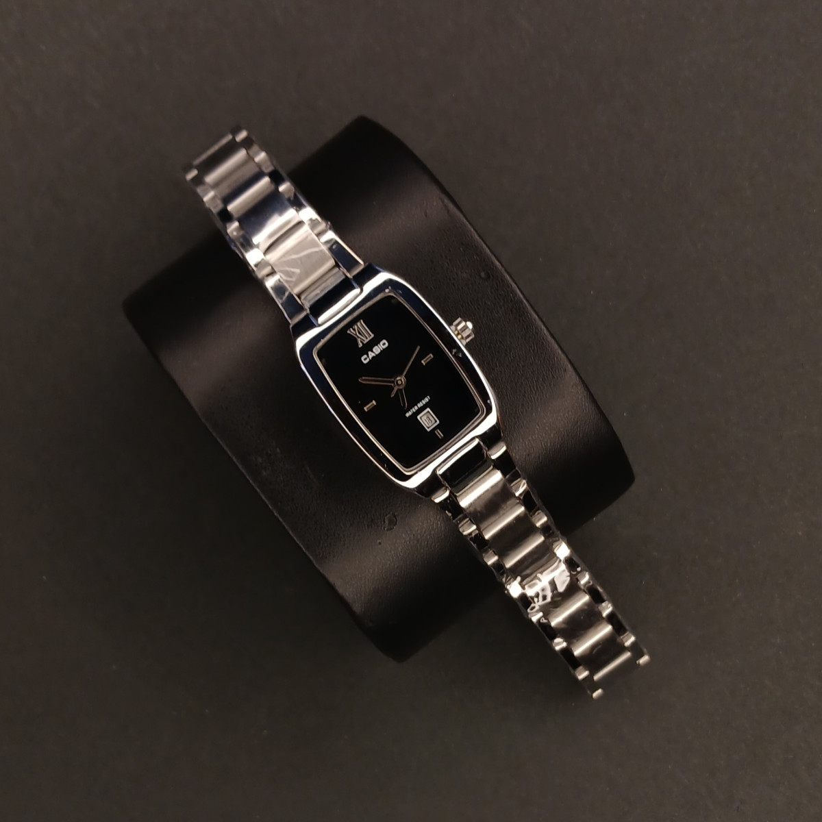 کاسیو مستطیل کد (6664) نقره ای داخل مشکی