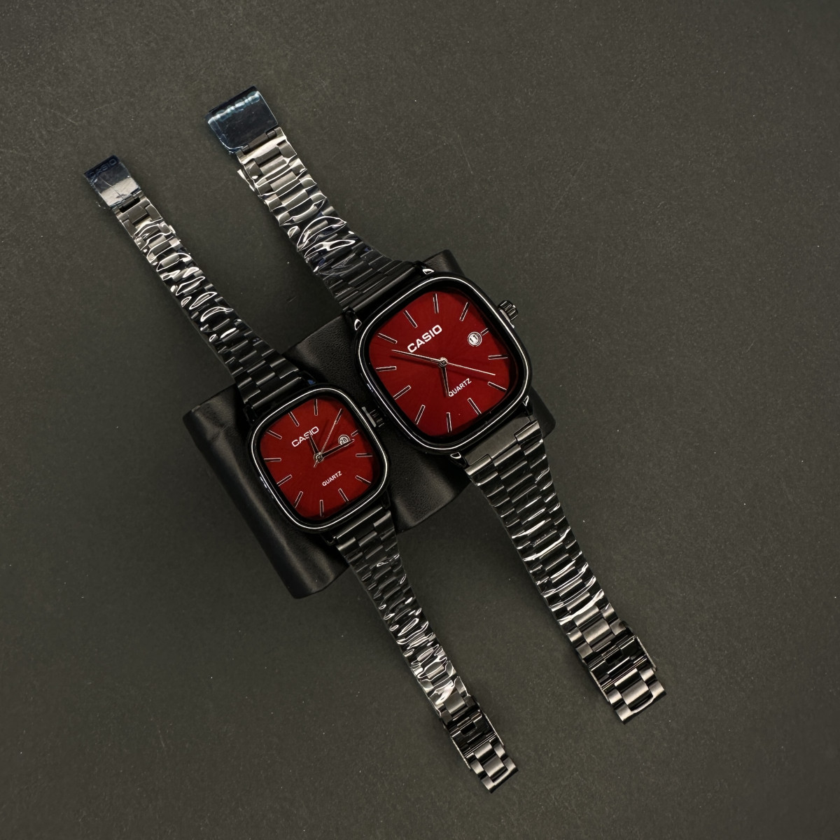 کاسیو اولدمانی کد(6218) مشکی صفحه قرمز