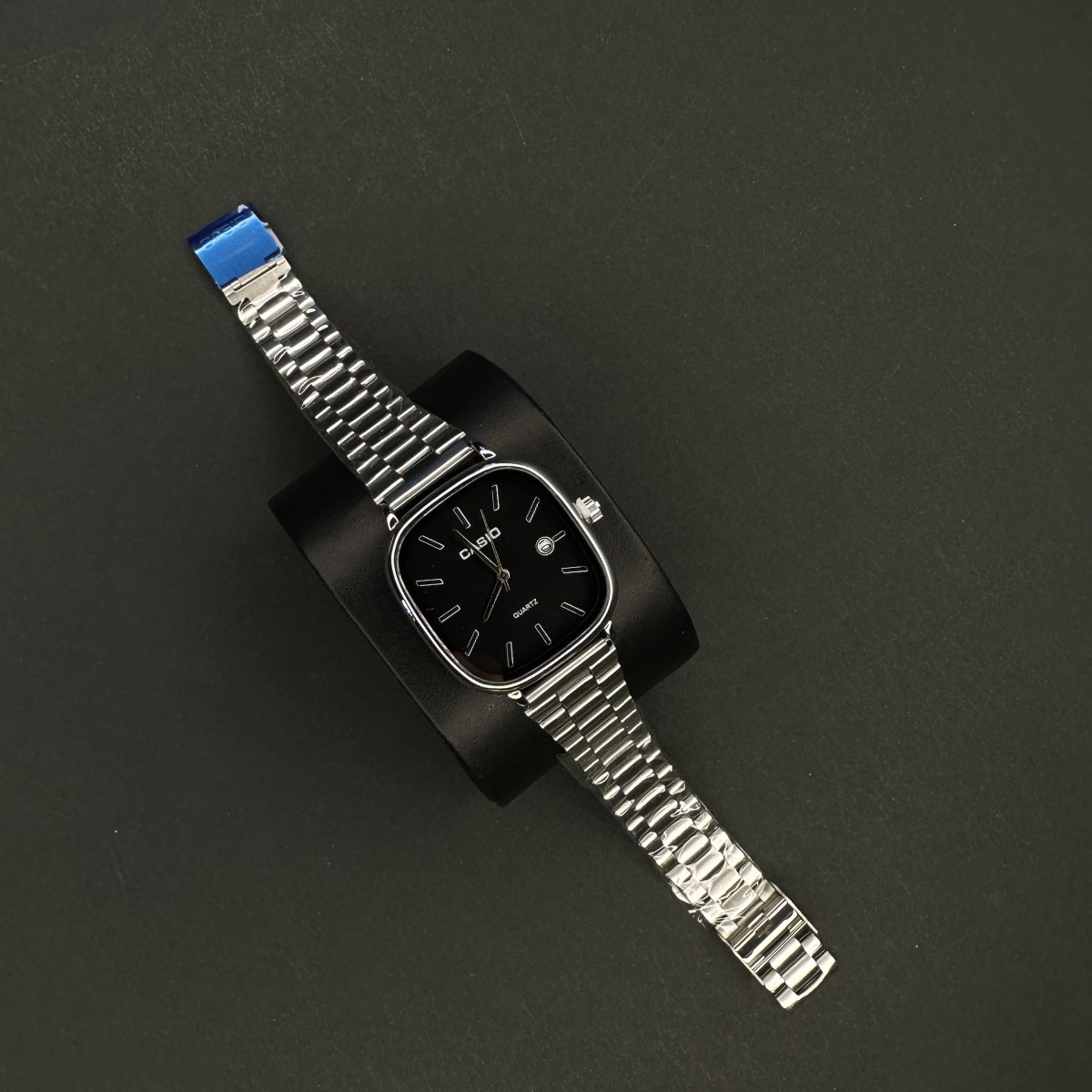 کاسیو اولدمانی کد(6221) نقره ای صفحه مشکی