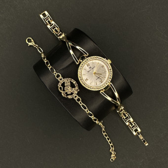 زنانه holly mollyبا دستبند کد (6721) طلایی داخل سفید