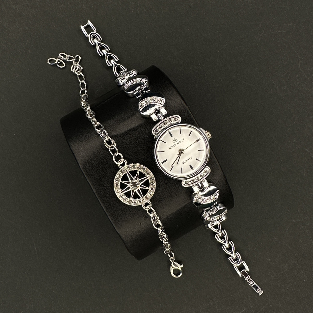 زنانه of holly mollyبا دستبند کد (6726) نقره ای داخل سفید