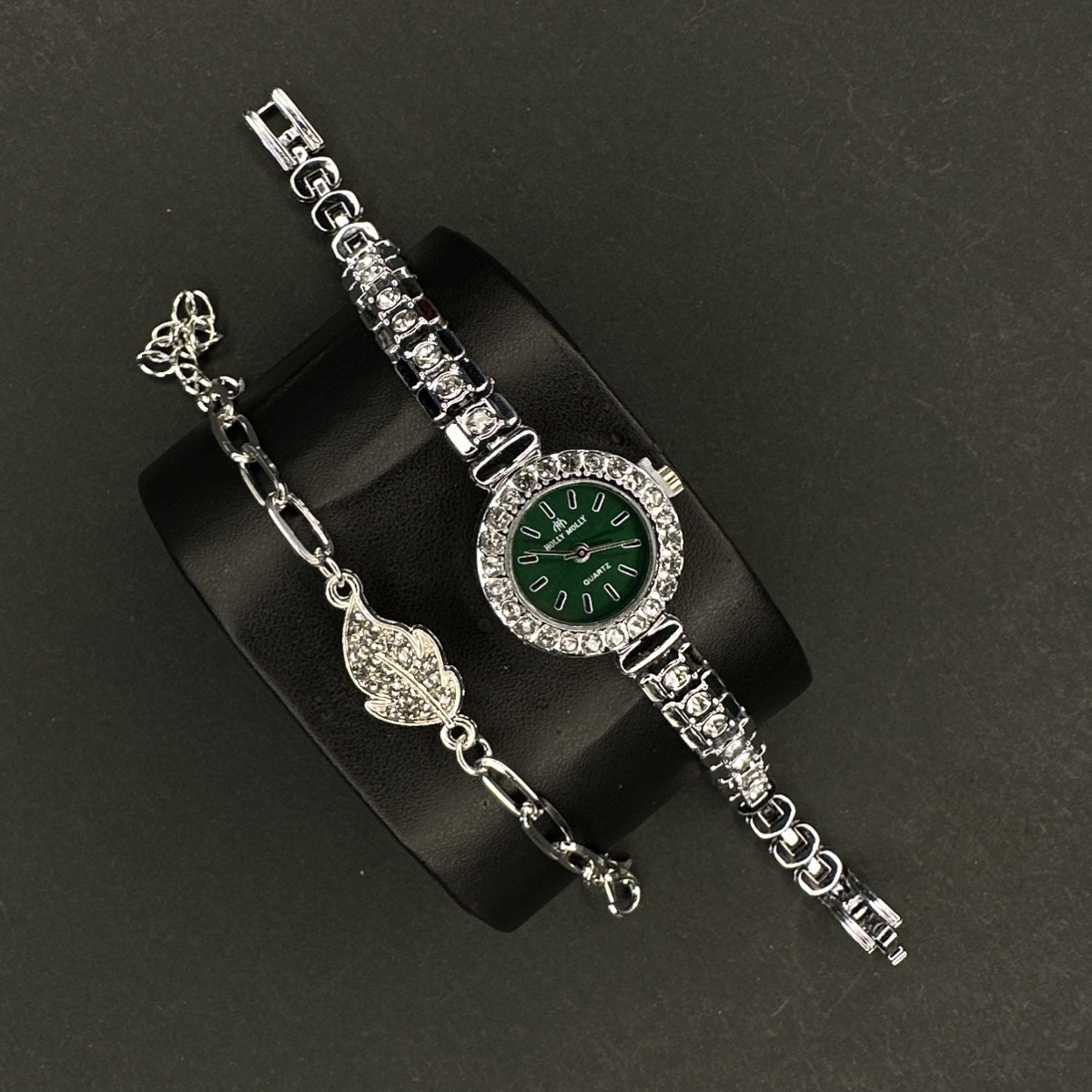 زنانه of holly mollyبا دستبند کد (6731) نقره ای داخل سبز