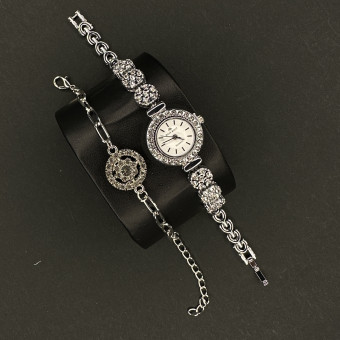 زنانه of holly mollyبا دستبند کد (6737) نقره ای داخل سفید