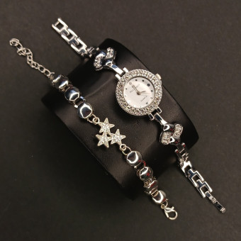 زنانه of holly mollyبا دستبند کد (6751) نقره ای داخل سفید