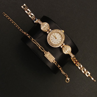 زنانه of holly mollyبا دستبند کد (6757) طلایی داخل سفید