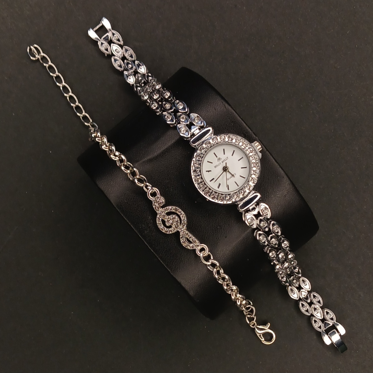 زنانه of holly mollyبا دستبند کد (6760) نقره ای داخل سفید