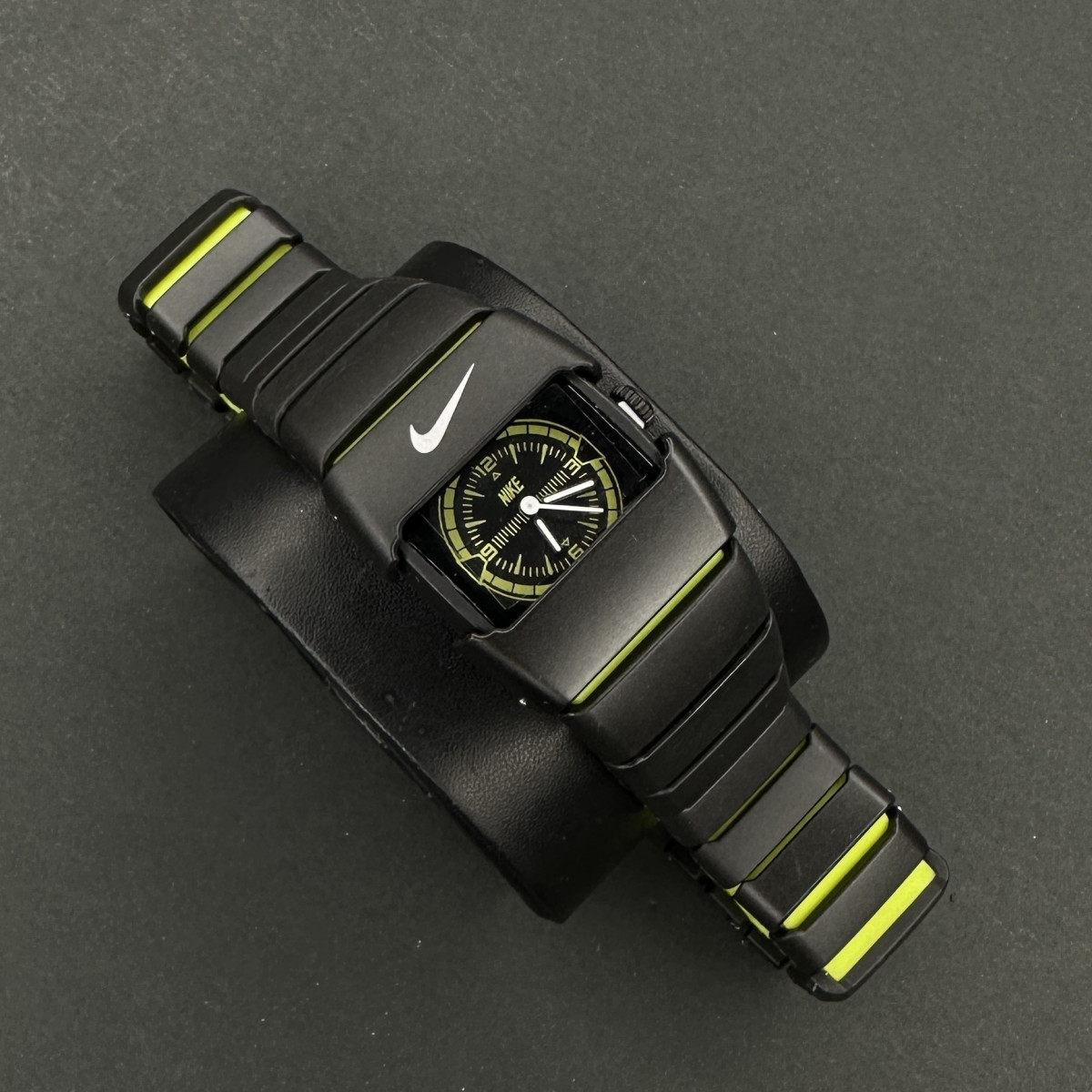 نایکی DLine کد(6541) مشکی سبز فسفری