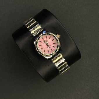 امگا زنانه کد (6778) قاب و بند طلایی نقره ای صفحه صورتی