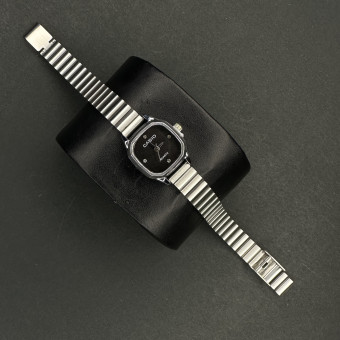 کاسیو زنانه کد (6784) قاب و بند نقره ای صفحه مشکی