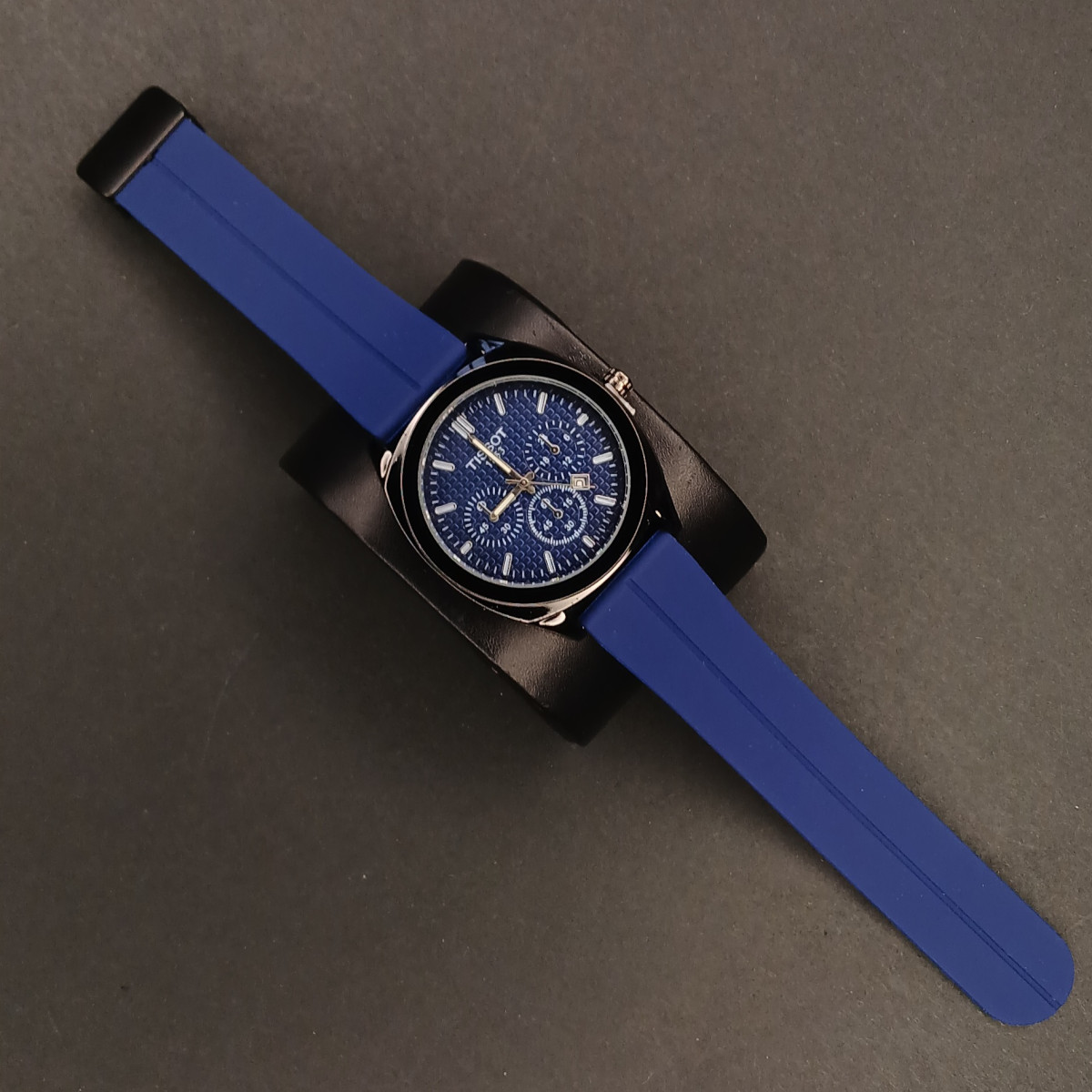 تیسوت مردانه کد (6826) قاب مشکی بند و صفحه آبی تیره