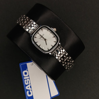 کاسیو زنانه کد (6834) تمام نقره ای