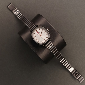 نیوی فورس زنانه کد(6857) مشکی صفحه نقره ای