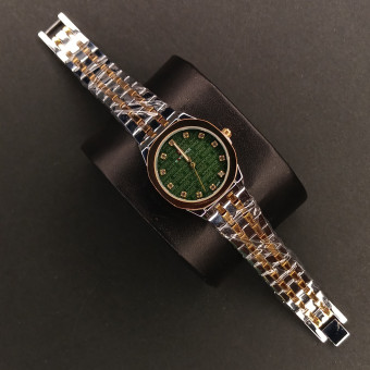 نیوی فورس زنانه کد(6862) قاب و بند طلایی نقره ای صفحه سبز