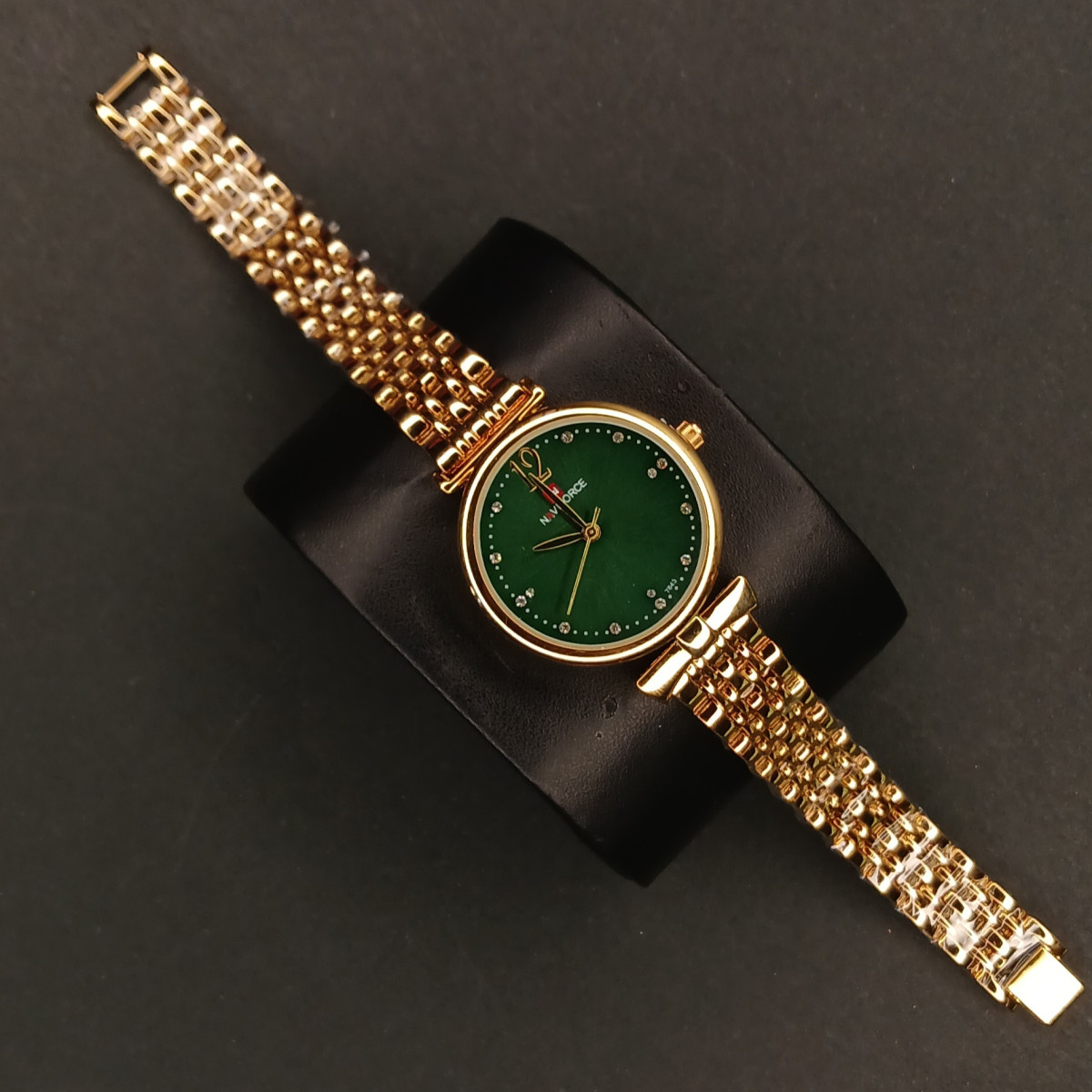 نیوی فورس زنانه کد(6873) طلایی صفحه سبز