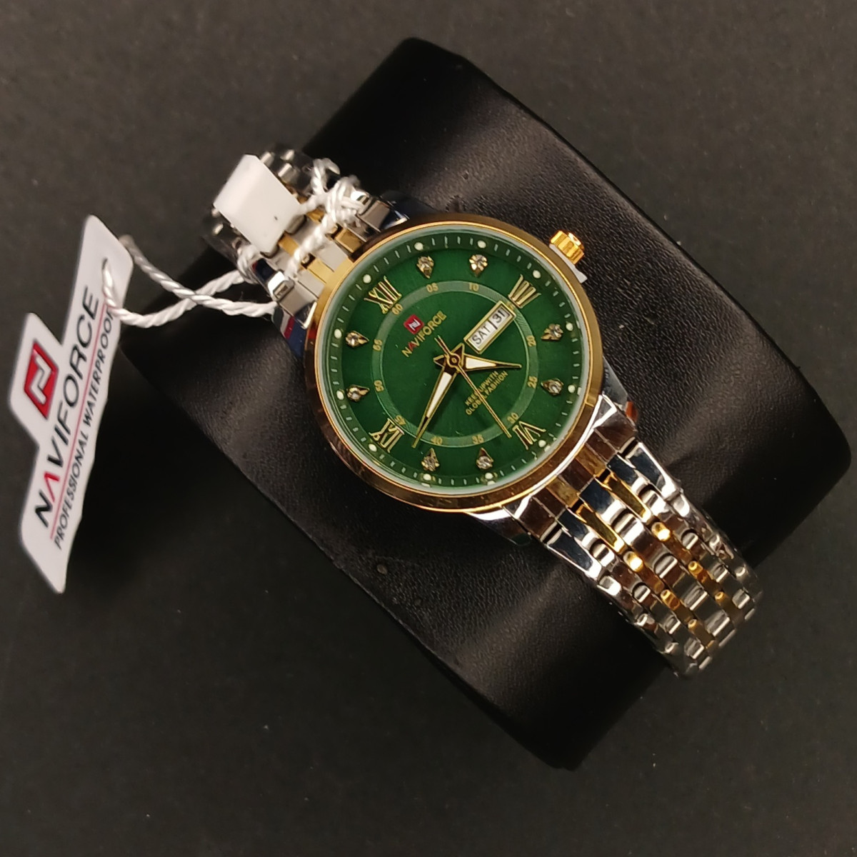 ست نیوی فورس کد(6939) قاب و بند طلایی نقره ای صفحه سبز