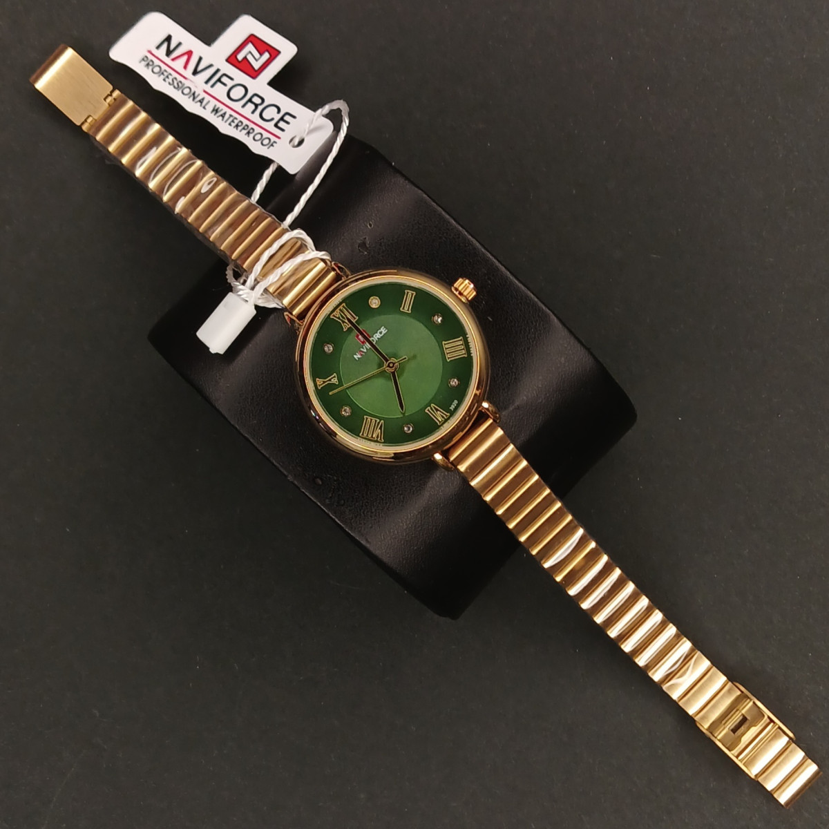 نیوی فورس زنانه کد(7006) طلایی صفحه سبز